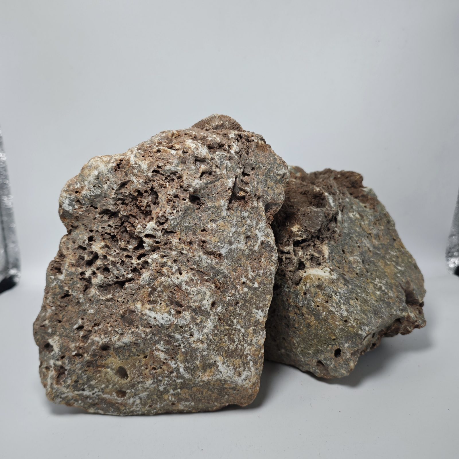 Ultra-High Purity Electro-Fused Magnesia (MgO ≥ 98%)